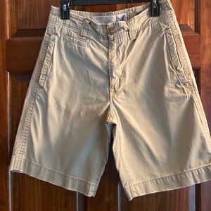 Great condition AE mens khaki shorts size 28